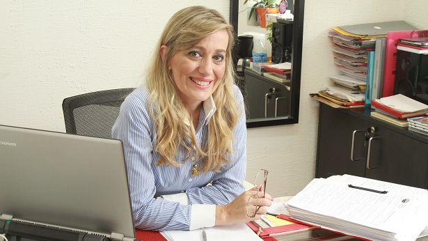 Pedagoga e orientadora vocacional, Andrea Deis, ajuda a fazer no papel balanço pessoal do ano