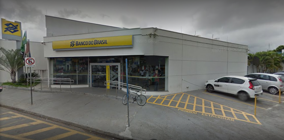 Bandidos cavam túnel e furtam agência bancária em Indaiatuba