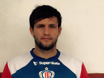 Guarani acerta a contratação do  volante Escobar