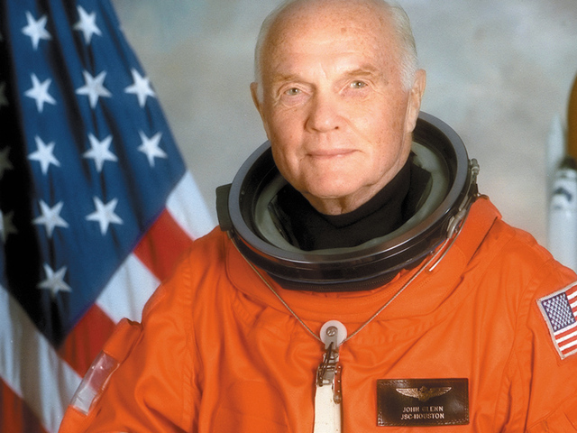 Americano John Glenn que morreu em novembro era um dos astronautas que pisaram na Lua