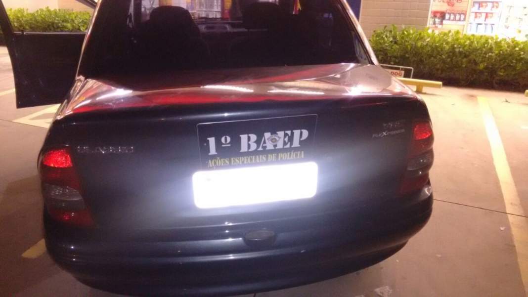PM prende ocupantes de veículo roubado e homem armado em Campinas