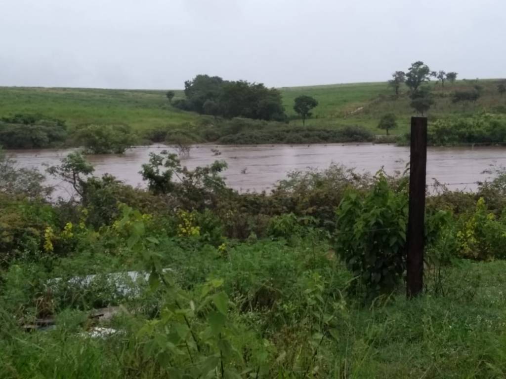 Nova Odessa monitora rio e seis bairros são atingidos