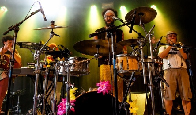 Banda “Cridão e Arapuca de Urubu – CRAU ” agita a tarde deste sábado, com muito brega no Sesc Campinas