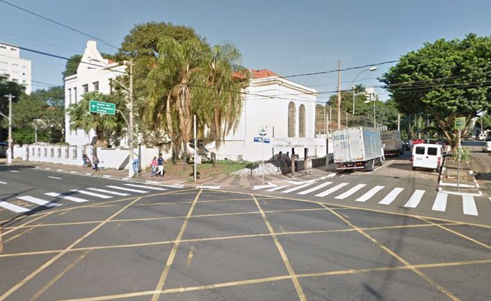 Motociclista fica ferido em acidente no centro de Campinas