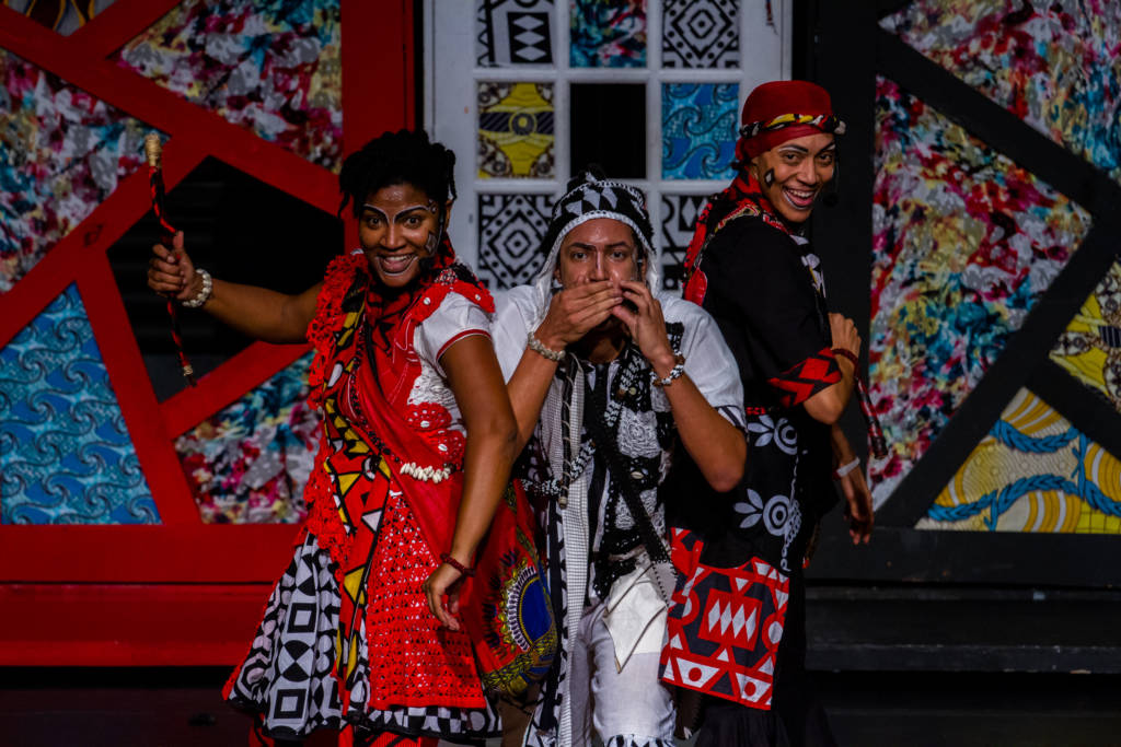 Espetáculo infantil explora as manifestações musicais das culturas afro-brasileiras e afro-caribenhas
