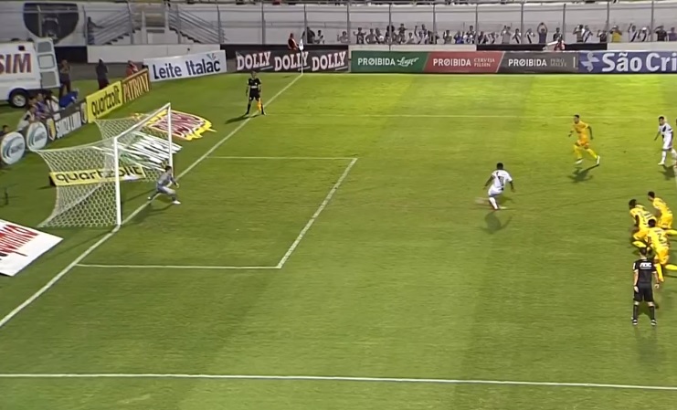 Ponte Preta comemora primeira vitória no Paulistão