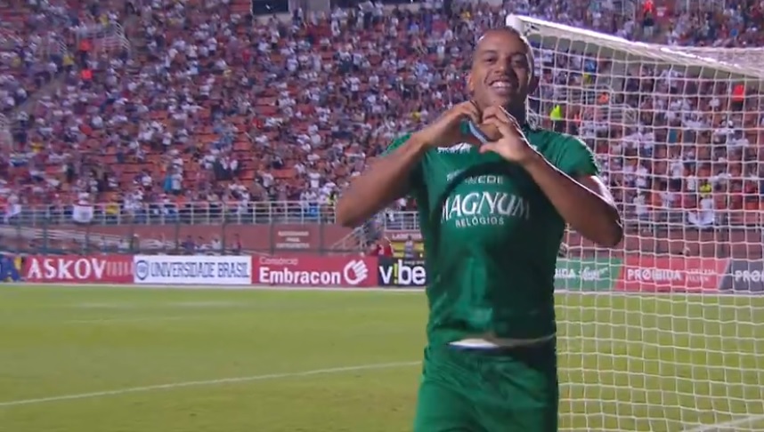 Guarani suporta pressão e vence o São Paulo, no Pacaembu