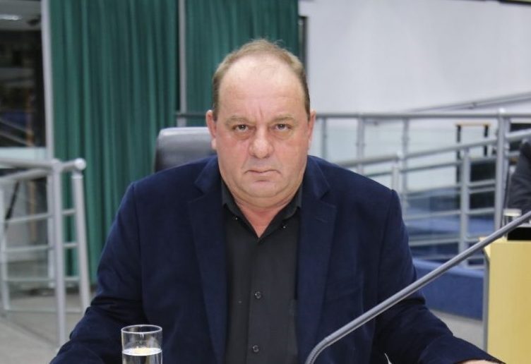 Paulínia vota pedidos de investigação contra o prefeito Loira