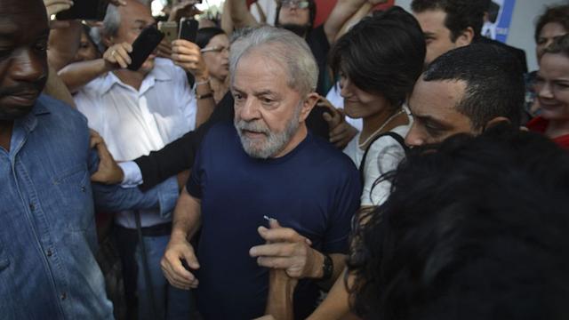 Por 3 a 2, STF nega pedido de soltura provisória de Lula