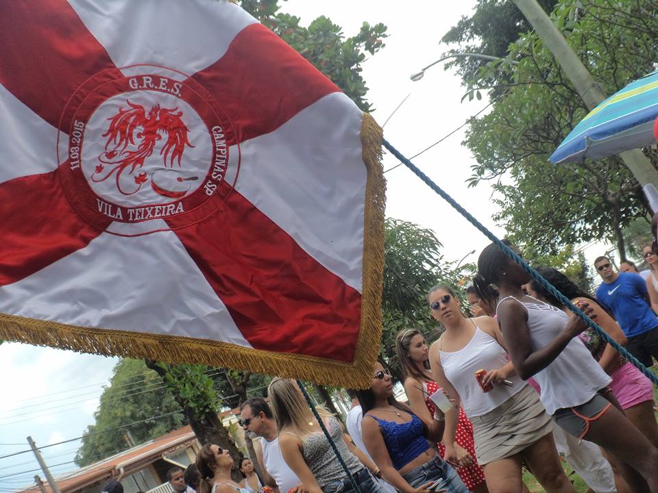 Bloco da Vó Tiana faz  na festa no IAPI da Vila  Teixeira na segunda-feira de carnaval