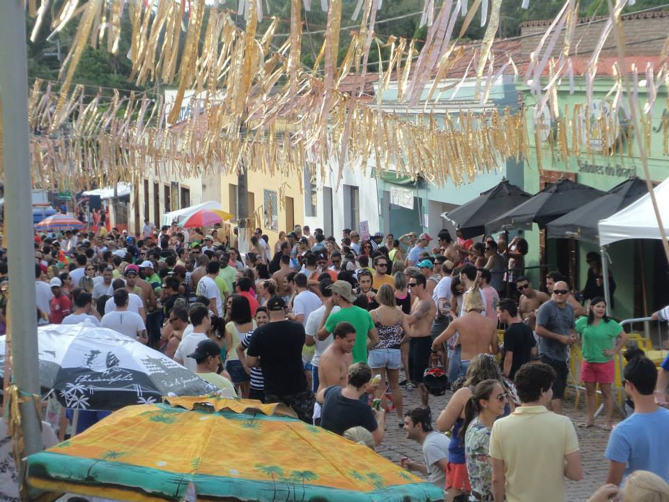Prefeitura classifica como “precipitado” proibir festas particulares no carnaval