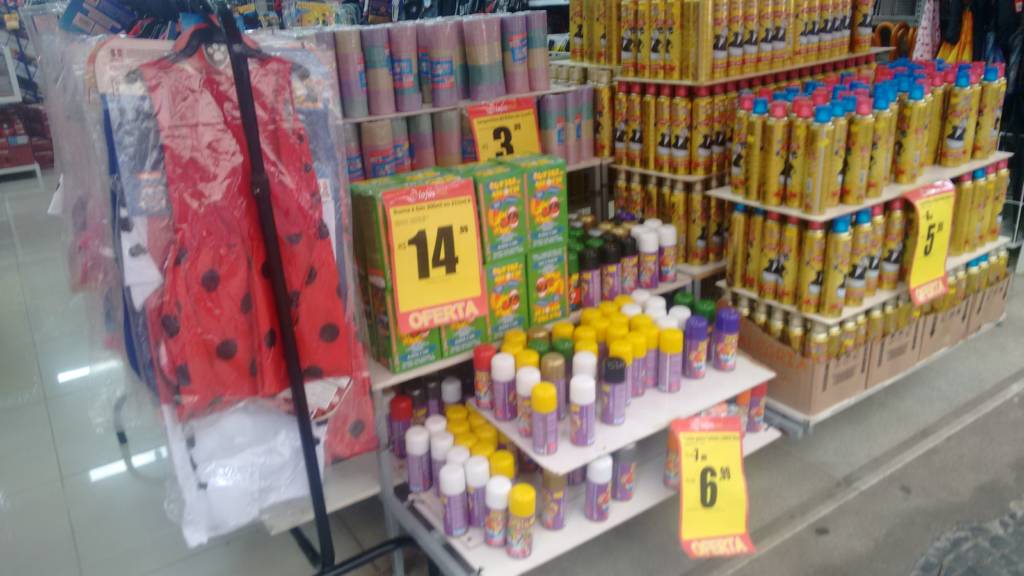 Vendas no comércio em Campinas devem crescer menos de 1% no carnaval