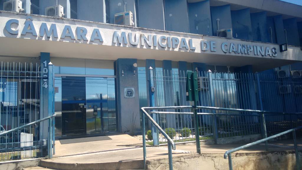 Vereadores aprovam fixação de placas informando que corrupção é crime, em Campinas