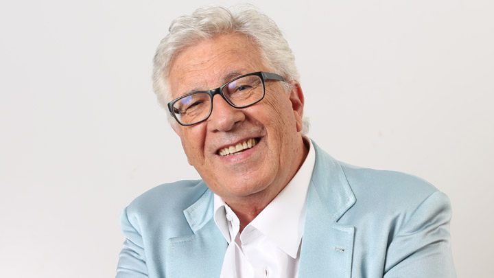 Peppino di Capri faz turnê pelo Brasil , cantando clássicos Românticos