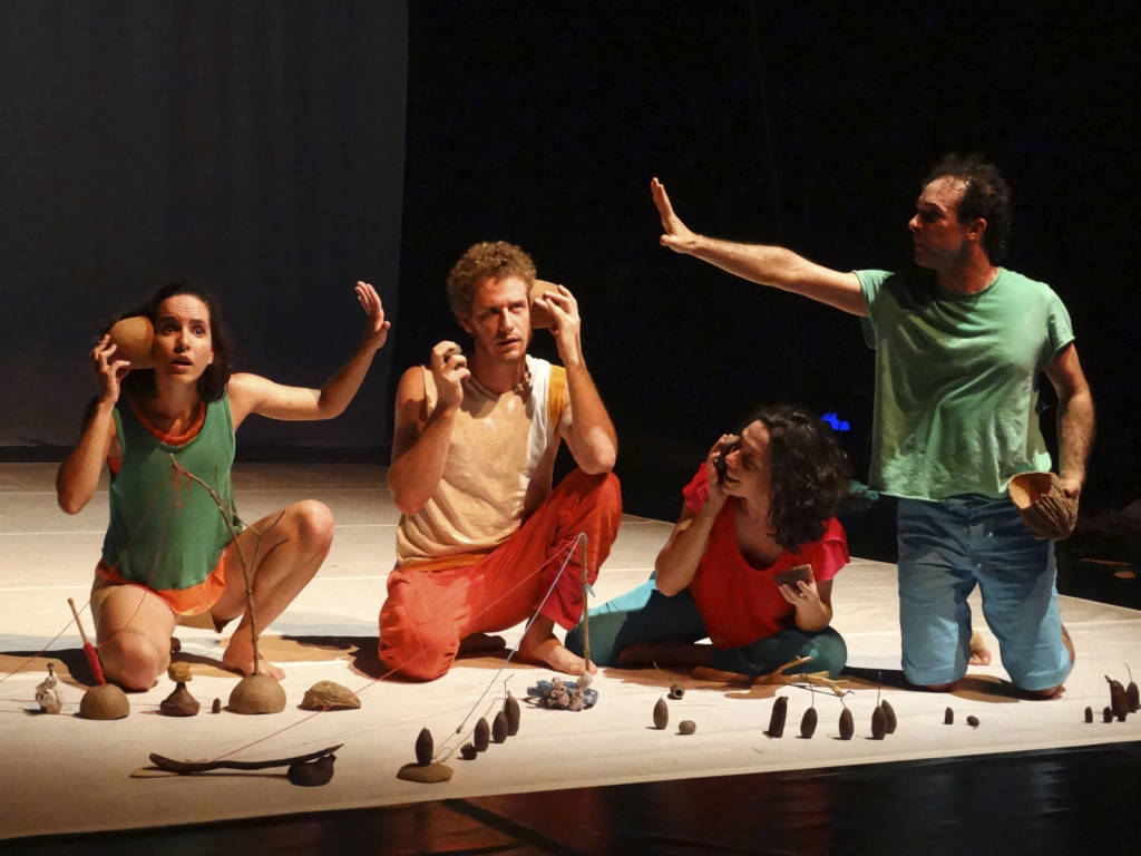 Projeto pequeno Espectador recebe espetáculo infantil da  Balangandança Cia de teatro