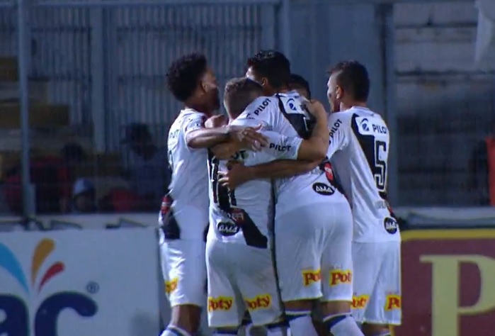 Ponte goleia o Guarani, elimina o rival e derruba o técnico Osmar Loss