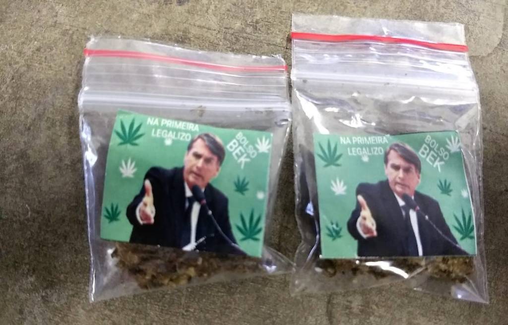Adolescente é detido com porções de maconha com foto de Bolsonaro em Mogi Mirim