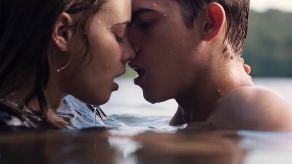 Romance é destaque nos cinemas; Comédia nacional também promete