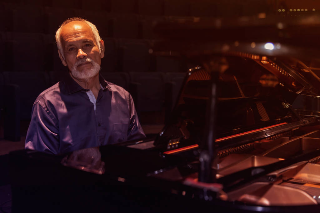 Pianista Cristóvão Bastos faz homenagem aos mestres do choro em Campinas