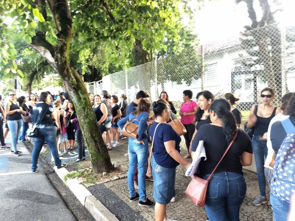 Servidores de Jaguariúna param por reajustes nos salários e benefícios