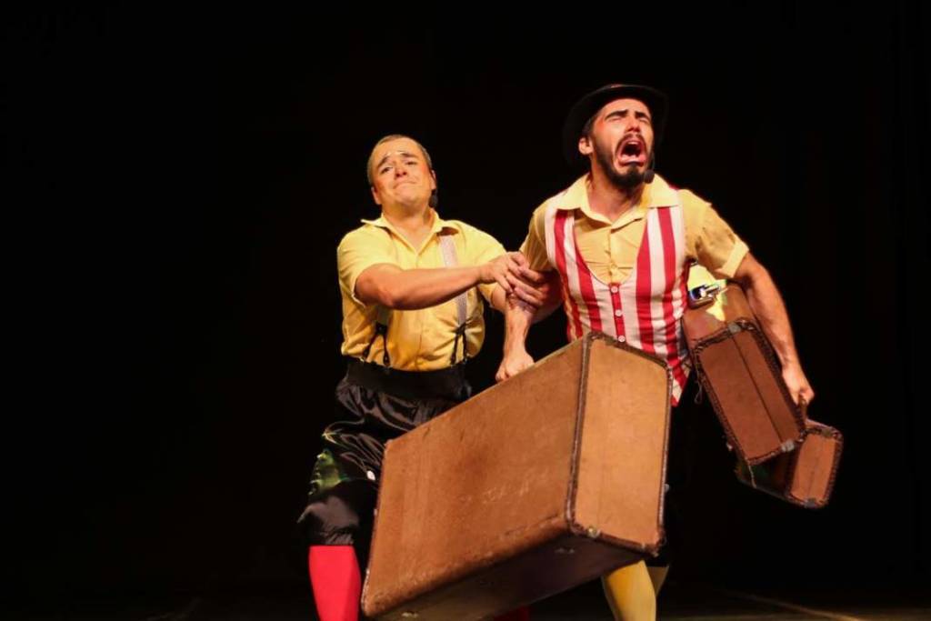 Praça  do Centro de Convivência recebe espetáculo circense  da  Cia Los Circo Los neste  domingo