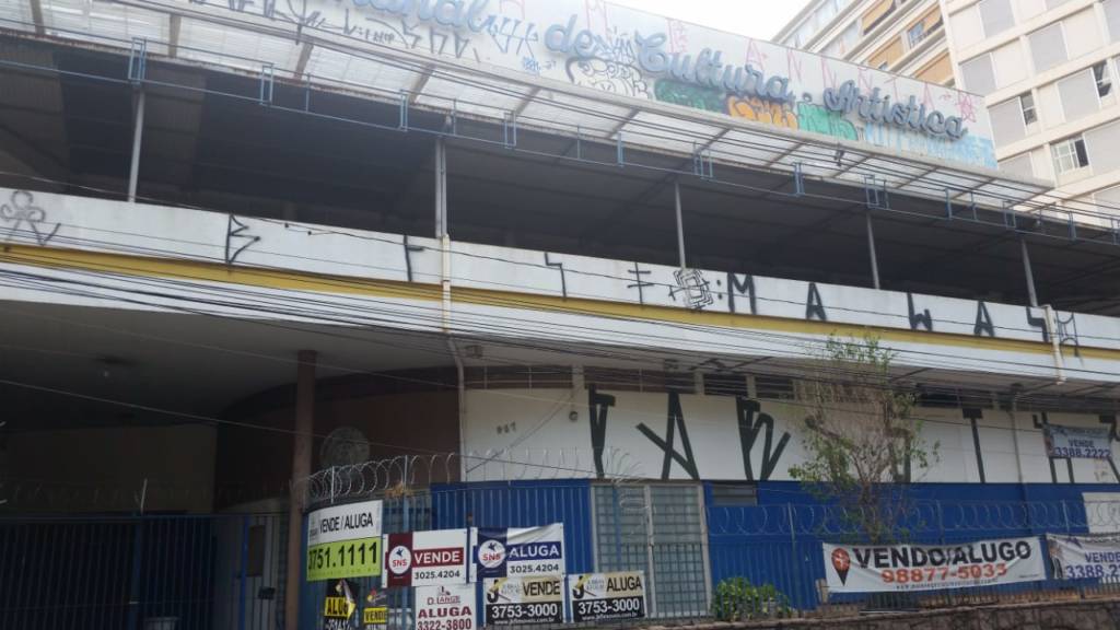 Presidente do Clube Cultura Artística, Gilberto Aragão Umbuzeiro fala sobre a estrutura da sede do clube abandonada