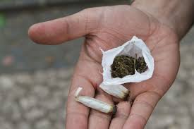 Jovem oferece maconha em aniversário e acaba preso, em Santa Bárbara d’Oeste