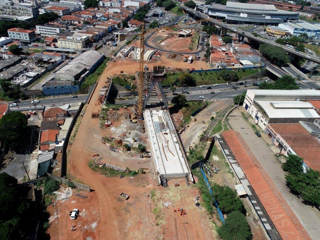 Obras da ponte estaiada do BRT sobre a Barão de Itapura estão 80% concluídas