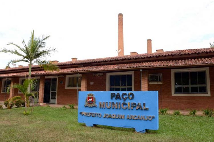 Ex-prefeito de Estiva Gerbi é condenado por utilizar GM da cidade como segurança privada