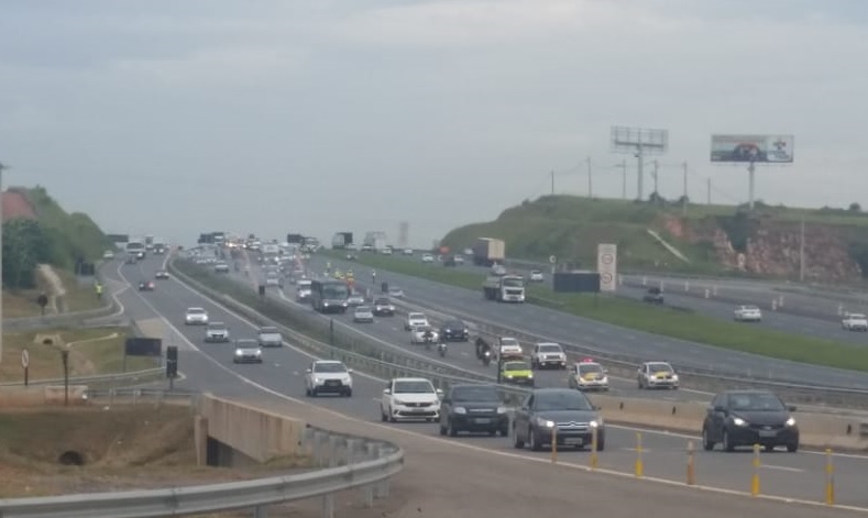 Rodovias têm operação 24 horas no feriado
