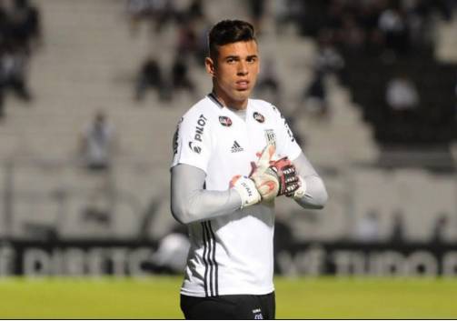 Milan monitora goleiro Ivan, diz imprensa italiana