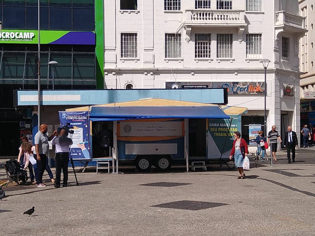 TRT realiza atendimento gratuito de conciliação no Largo do Rosário
