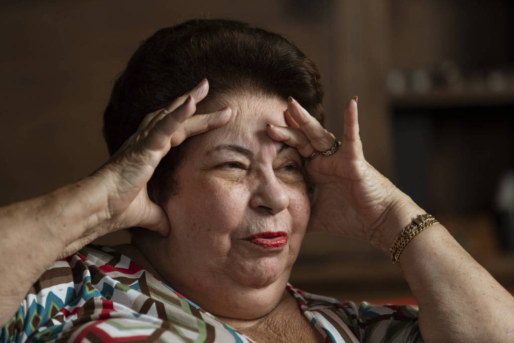 No seu novo álbum Naná Caymmi volta aos seus 15 anos para interpretar músicas de Tito Madi