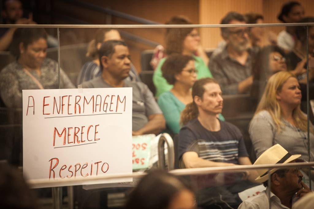 Coren e Sindicato exigem na Câmara que vereador Paulo Galtério se retrate com enfermeiras