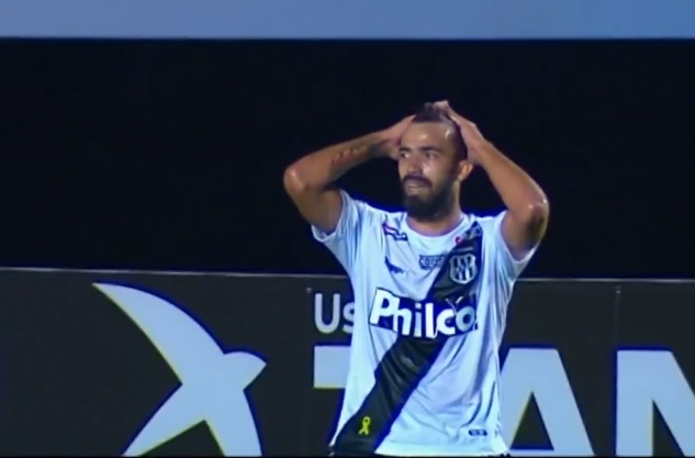 No Serra Dourada, Ponte Preta empata sem gols com o Vila Nova