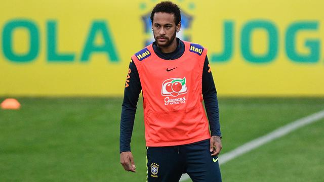 Presidente da CBF descarta afastamento de Neymar, alvo de denúncia de estupro