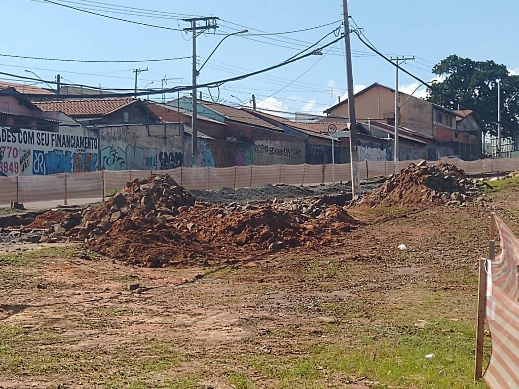 Obra do BRT rompe rede e deixa 14 bairros sem água em Campinas