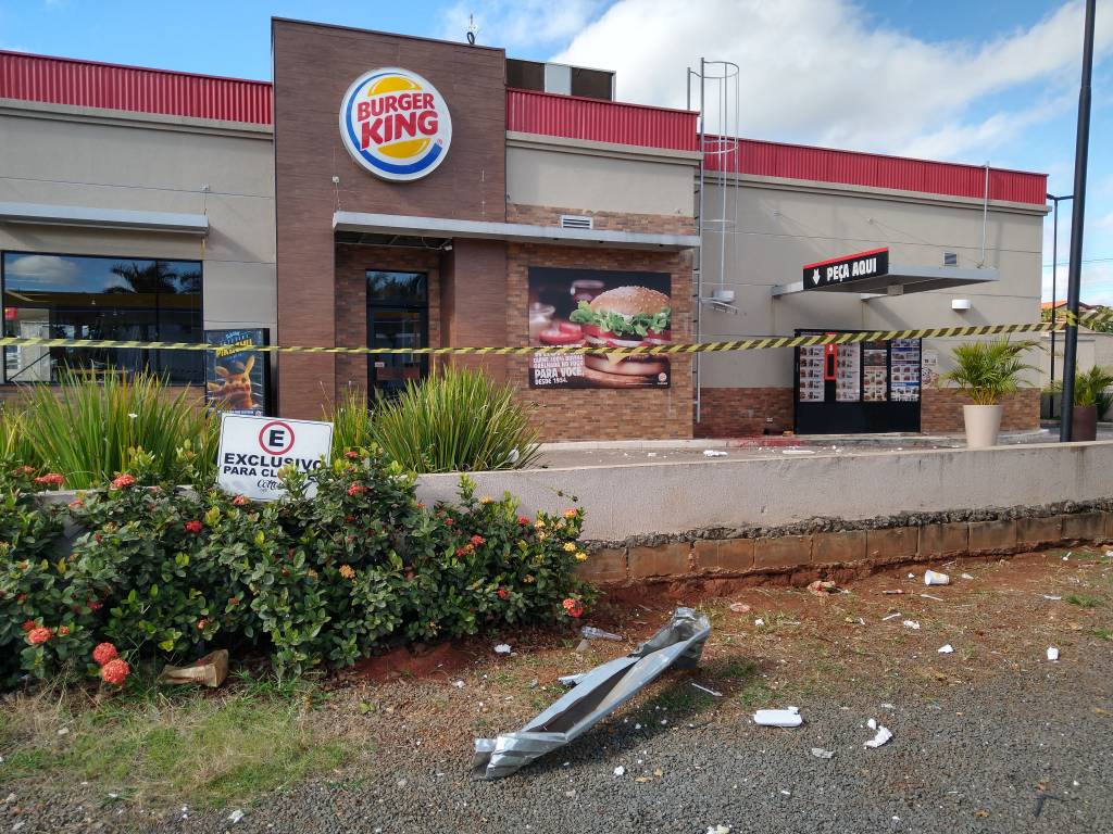 Explosão de equipamento em loja da rede Burger King assusta moradores de Sumaré