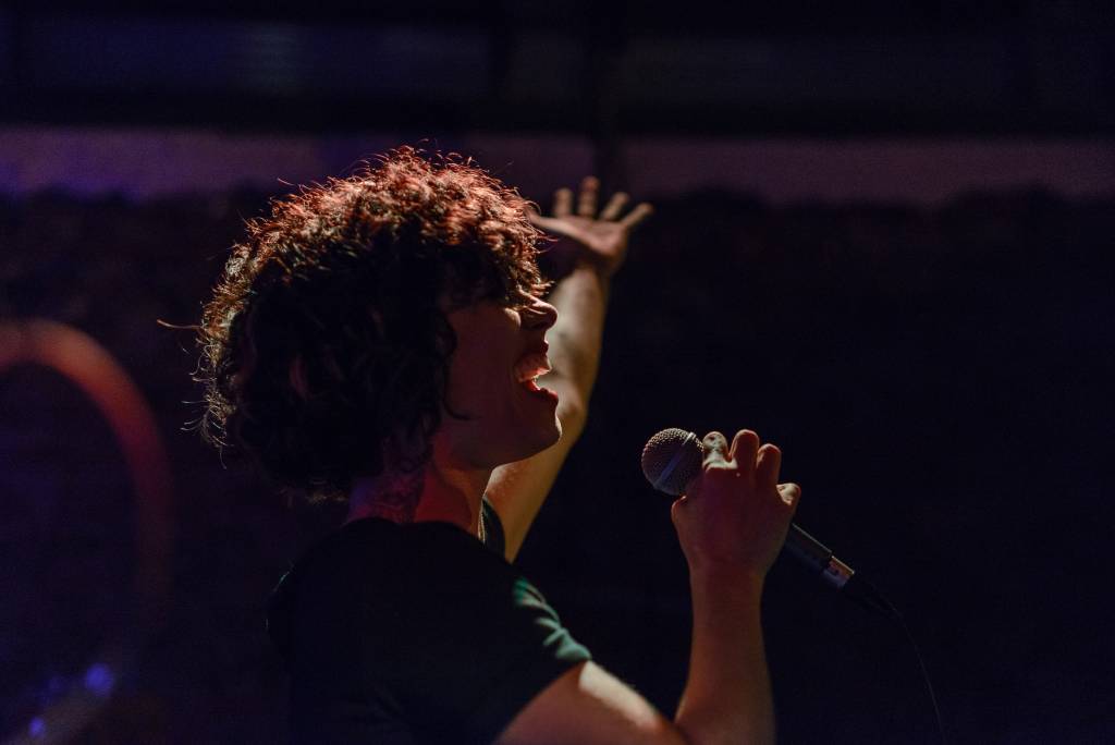 Elis Regina é homenageada por Ieda Cruz em show que acontece no Sesi Amoreiras