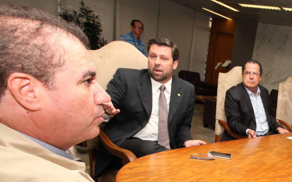 Decisão cita influência do PSDB em ‘cabide de empregos’ de Jonas