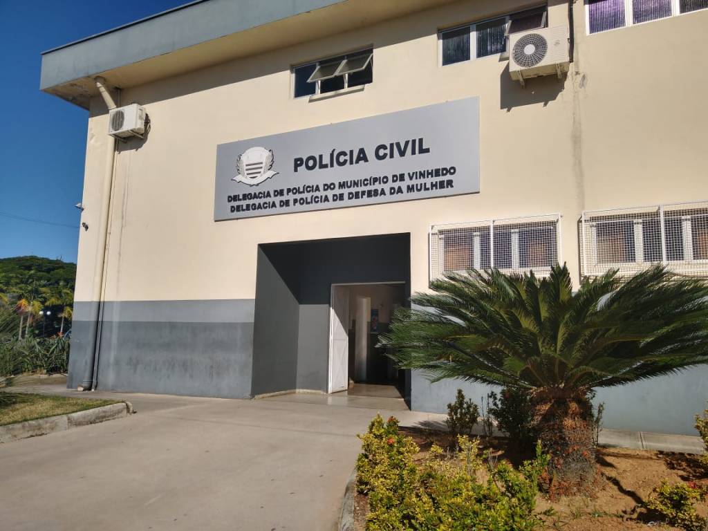 Casal é preso em Vinhedo por manter idosa em cárcere privado