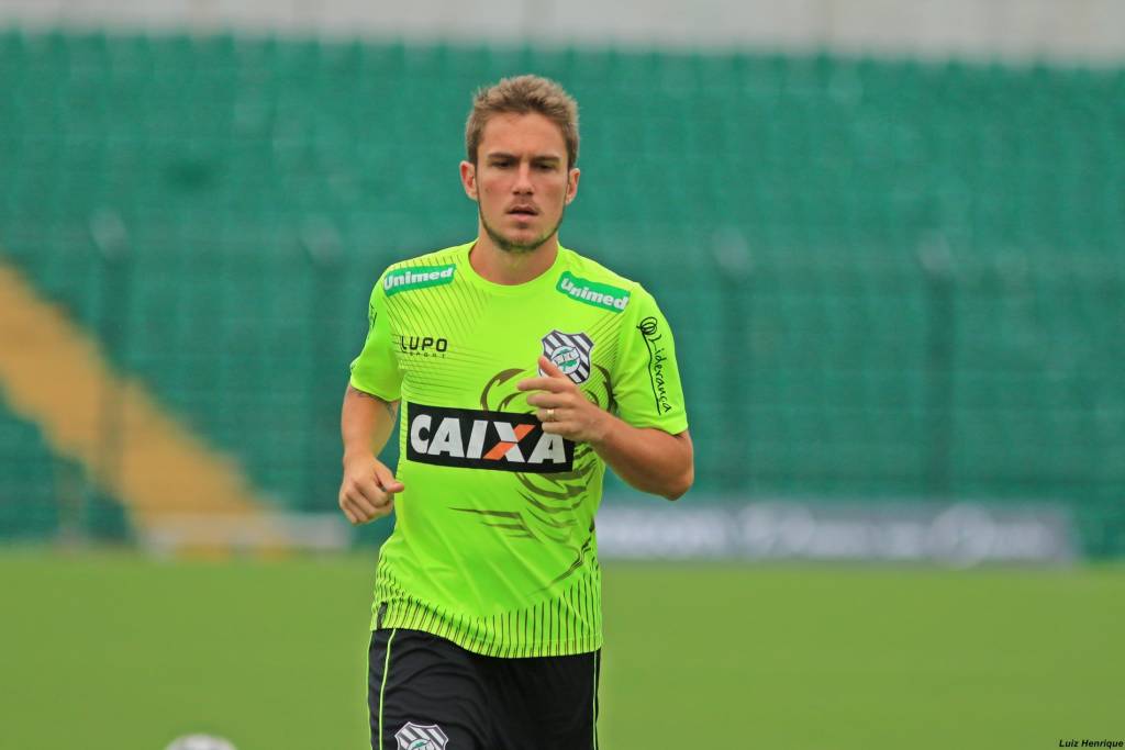 Guarani tem interesse no meia Bady, ex-Figueirense e Ponte