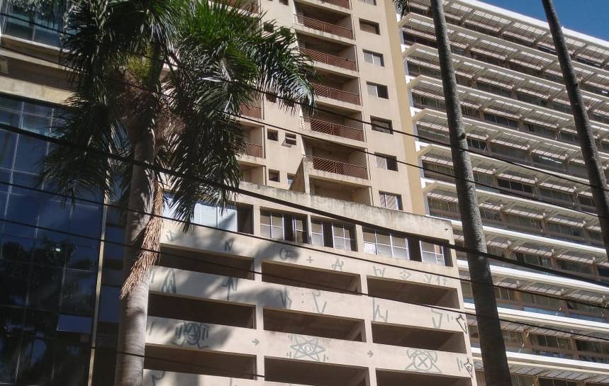 Prédio ocupado no Centro de Campinas recebe mais famílias sem teto