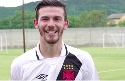 Fora dos planos do Vasco, Luiz Gustavo interessa ao Guarani