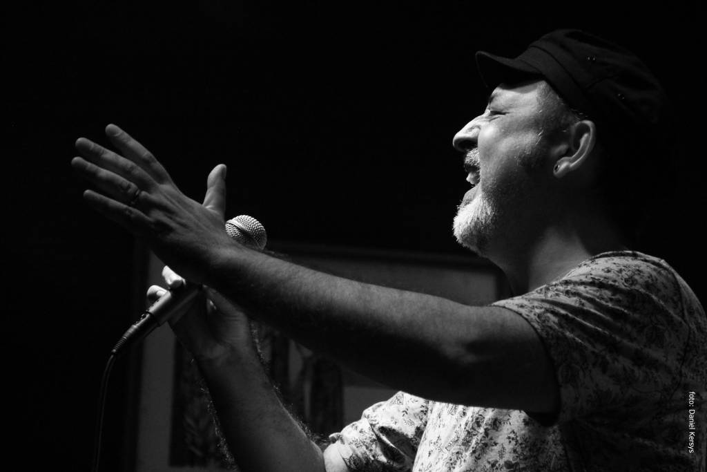 Rabeca Cultural apresenta o espetáculo que une música e poesia