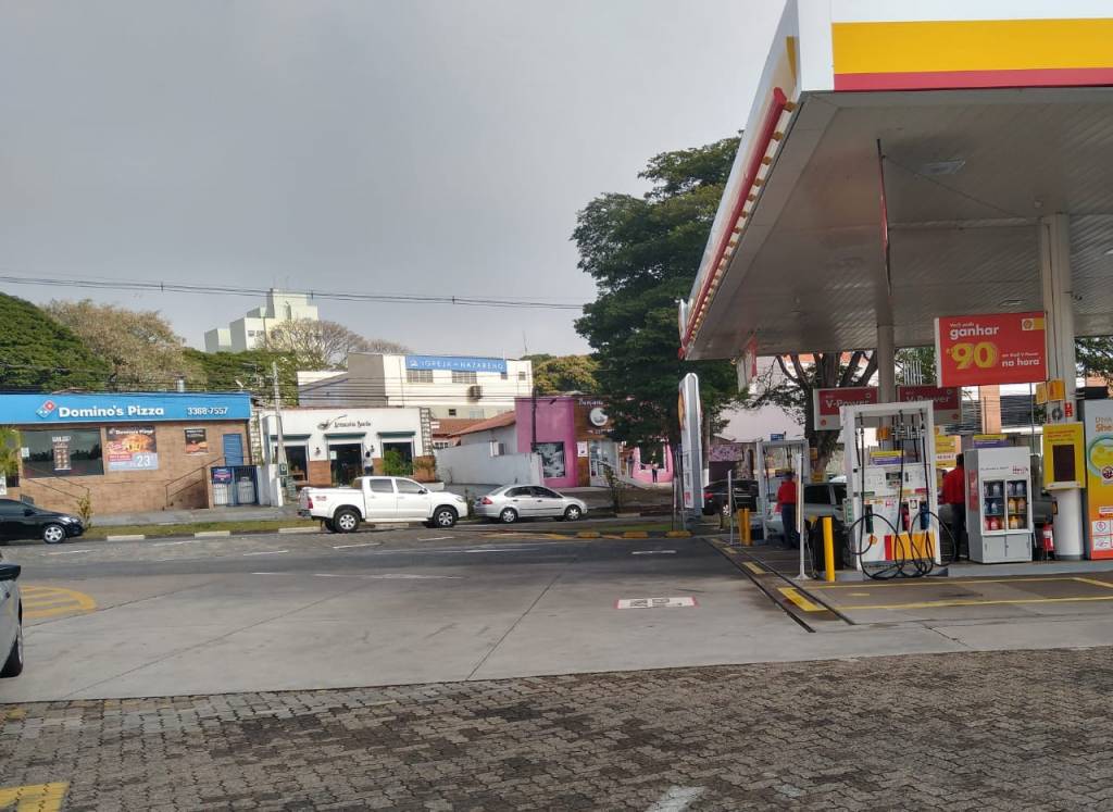 Moradores de Barão Geraldo relatam rachas de carros em avenidas do distrito