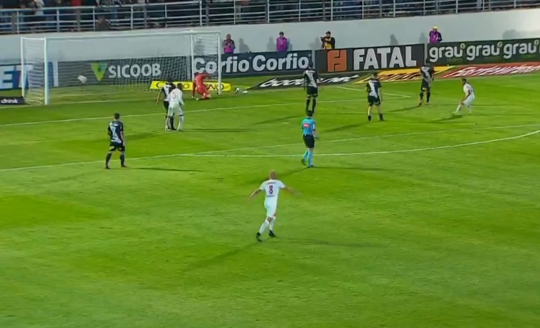 De virada, Ponte perde para o Bragantino e deixa o G4