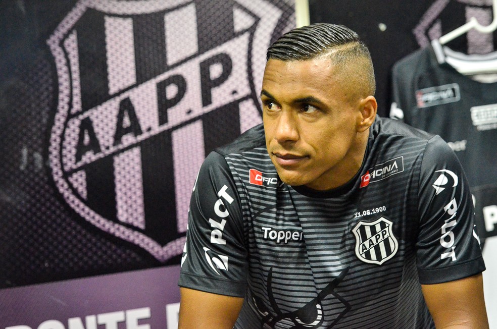 Arnaldo sofre fratura no braço esquerdo e desfalca a Ponte Preta