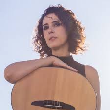 Cantora Gabi Buarque faz apresentação única nesta sexta-feira em Campinas