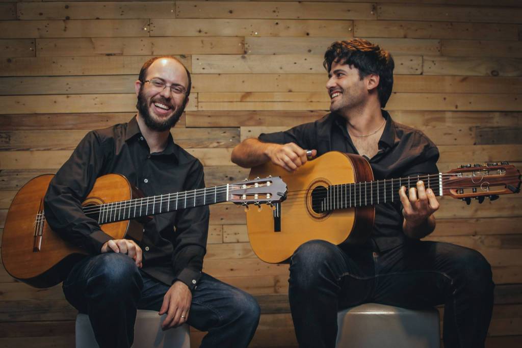 Rabeca Cultural apresenta concerto para violões com o Duo Rafael Thomaz e Guilherme Lamas
